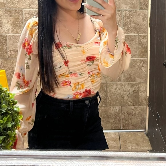 Cropped Floral top - Picture 5 of 5